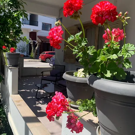 Appartement In Center Of Kallithea *